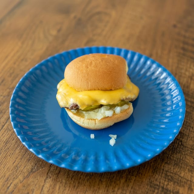 Smashburger with Cheese.